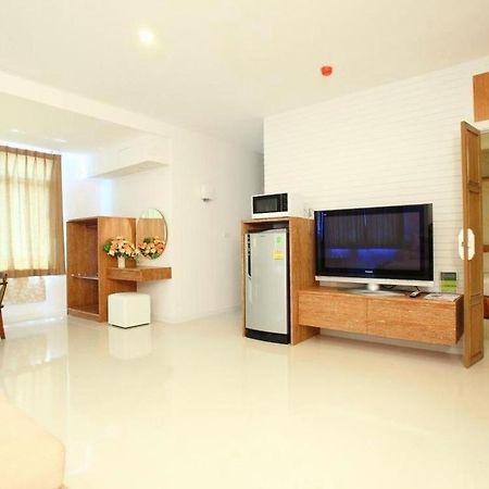 G2 Hotel Group Хатъяй Экстерьер фото